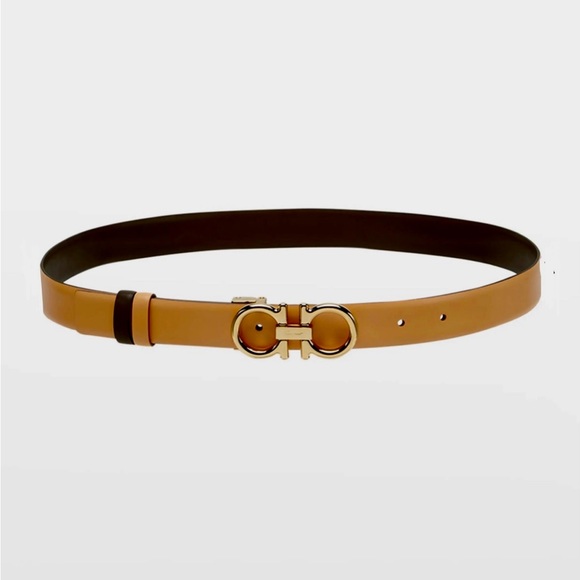 💯💕AUTHENTIC FERRAGAMO GANCINI REVERSIBLE BELT 💕$450 - Picture 2 of 16